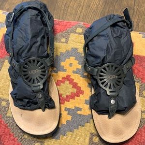 UGG medallion black sandal
